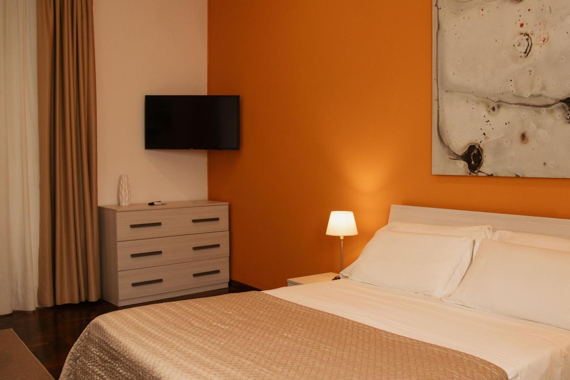 Hello Chiaia Napoli By Progecta Srl Apartment ภายนอก รูปภาพ